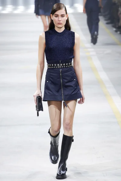 Look 9
